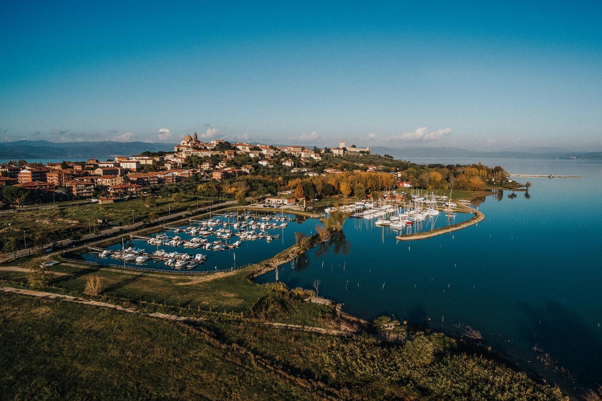 I See Lake Castiglione del Lago Exterior photo